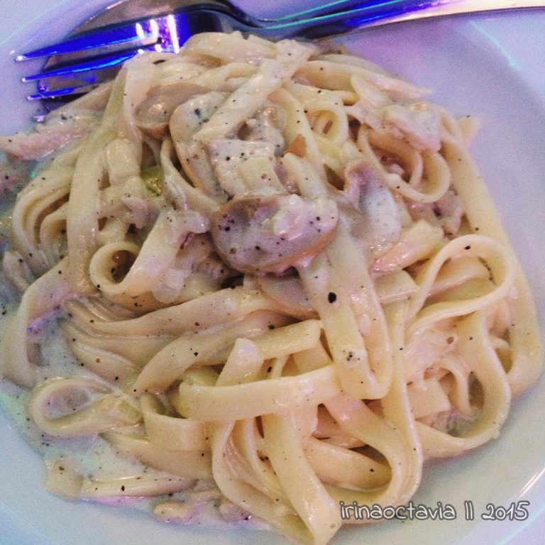 Fettucine ala Pizza Hut by Irina Octavia