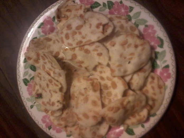 Kerupuk Tempe Home made by Rita Handayani Susino