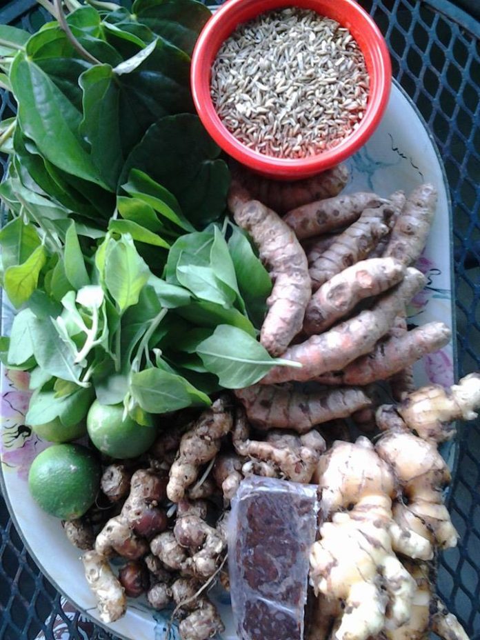 Kunyit Asam Plus-plus by Trie Lisnawati