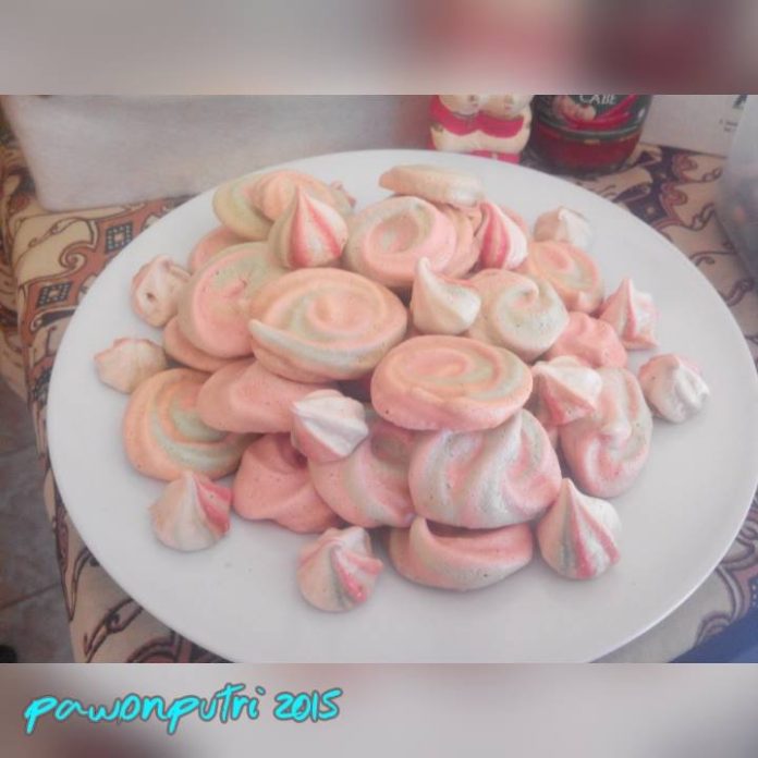 Meringue Cookies recipe
