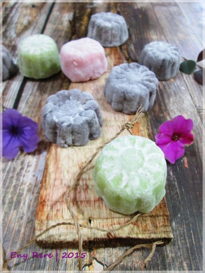Mochi by Eny Rere Mochi by Eny Rere