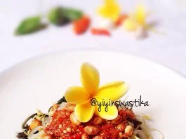 Plecing Kangkung by Yiyin SwasTika