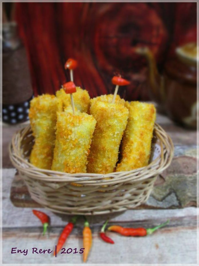 Risoles Isi Sayur dan Rajungan by Eny Rere Risoles Isi Sayur dan Rajungan by Eny Rere