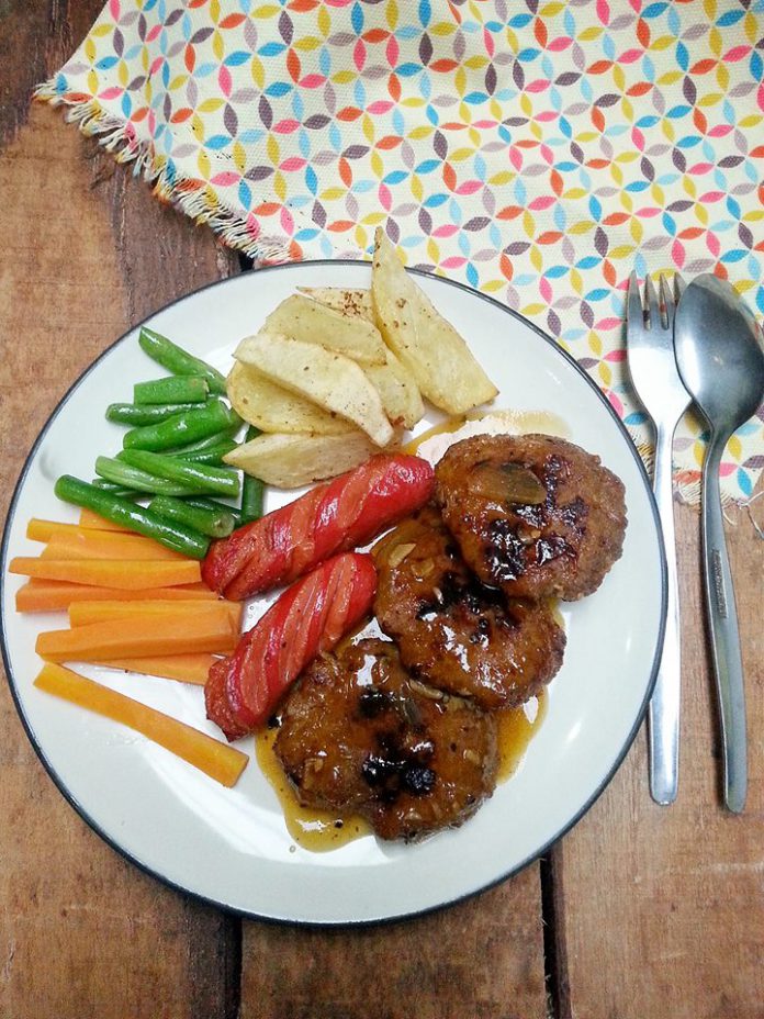 Steak Daging Cincang by Dewi Rahmawati Steak Daging Cincang by Dewi Rahmawati