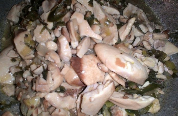 Tumis Picung (Keluwek) Muda by Winda Oktavia Thalib Tumis Picung (Keluwek) Muda by Winda Oktavia Thalib