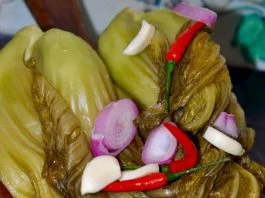 Acar Sawi Pahit by Vetrarini Leroy