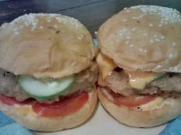 Burger Mini by Mirta Longob