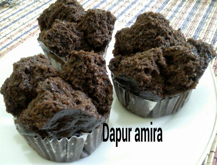 Brownies Kukus Mekar by Lilies Indrawati Brownies Kukus Mekar by Lilies Indrawati