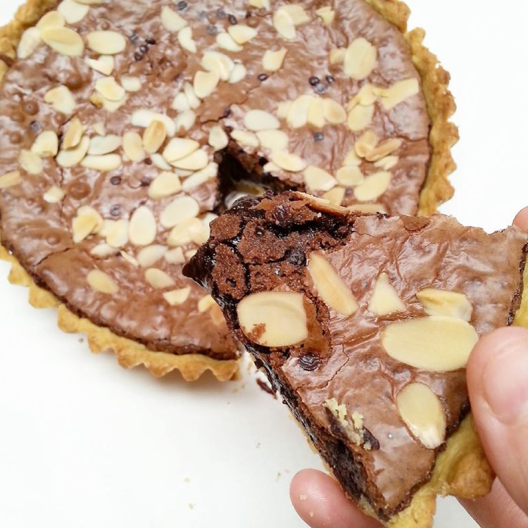 Brownies Pie by Dewi Rahmawati