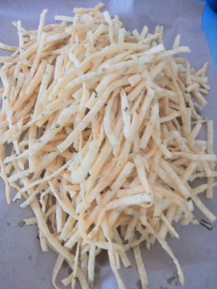 Cimi cimi/Stik Bawang dan Cheddar Cheese Stik by Aisyah Ridwan