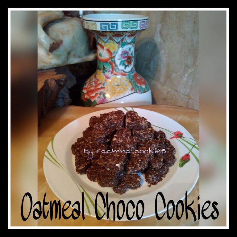 Oatmeal Choco Cookies by Rachma Cookies