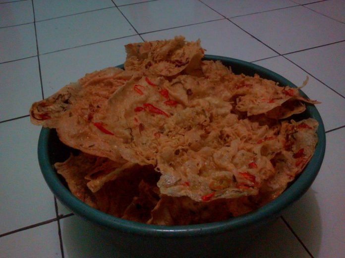 Peyek Cabe by Ika Dewi Kurniawati Peyek Cabe by Ika Dewi Kurniawati