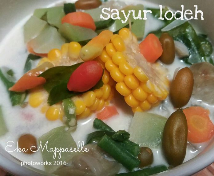 Sayur Lodeh by Eka Andi Mappaselle