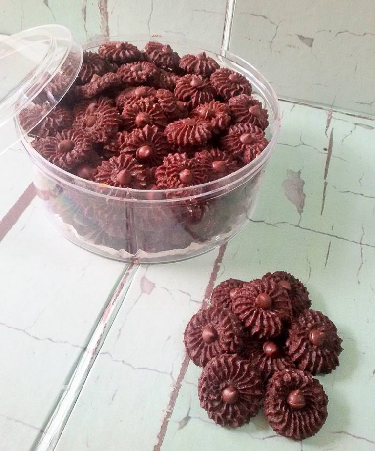 Semprit Cokelat by Lina Lestari