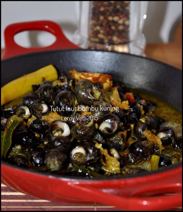Tutut Laut Bumbu Kuning by Vetrarini Leroy