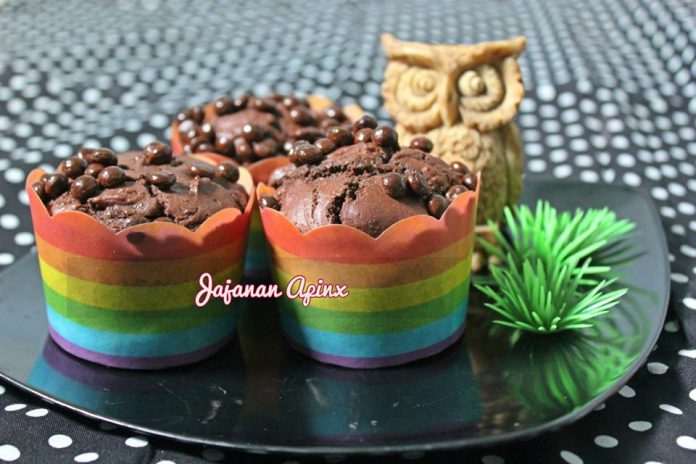 Cupcake Brownies by Apinx Ningyoo