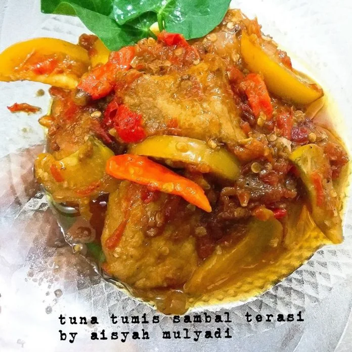 Ikan Tuna Tumis Sambal Terasi by Aisyah Mulyadi