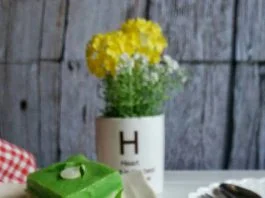 Ketan Sarikaya by Eka Andi Mappaselle