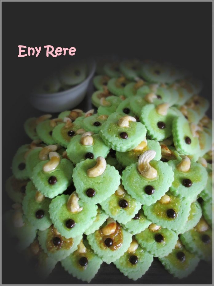 Mede Pandan by Eny Rere Mede Pandan by Eny Rere