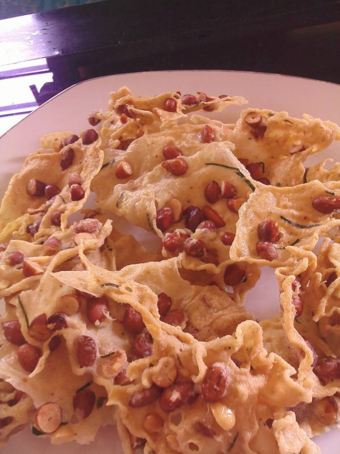 Peyek Kacang Tanah by Wulandari Sukmana