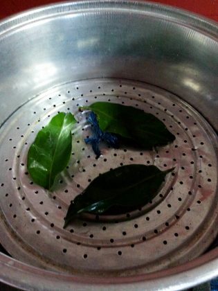 Ayam Goreng Serundeng by Lily Maskoer 4