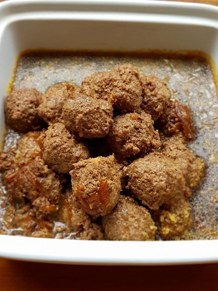 Bistik Bola Daging by Ika Istiana Supriyani Bistik Bola Daging by Ika Istiana Supriyani