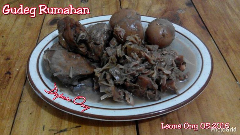 Gudeg Nangka by Leony Ony