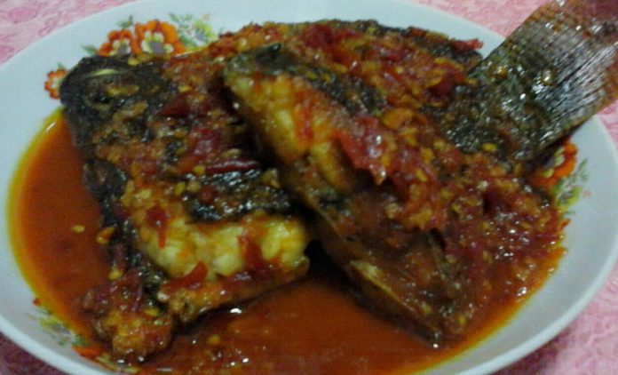 Ikan Gurame Masak Merah by Nanda Nurjannah Ikan Gurame Masak Merah by Nanda Nurjannah