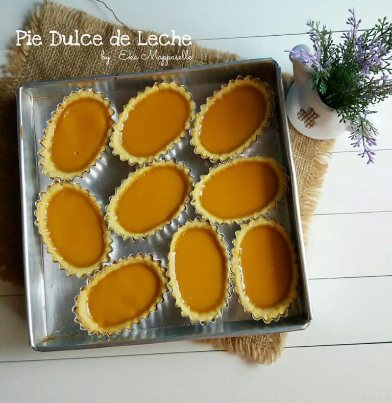 Pie Dulce de Leche By Eka Andi Mappaselle