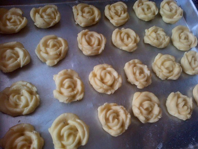 Sagu Keju Mawar by Tita Rostita