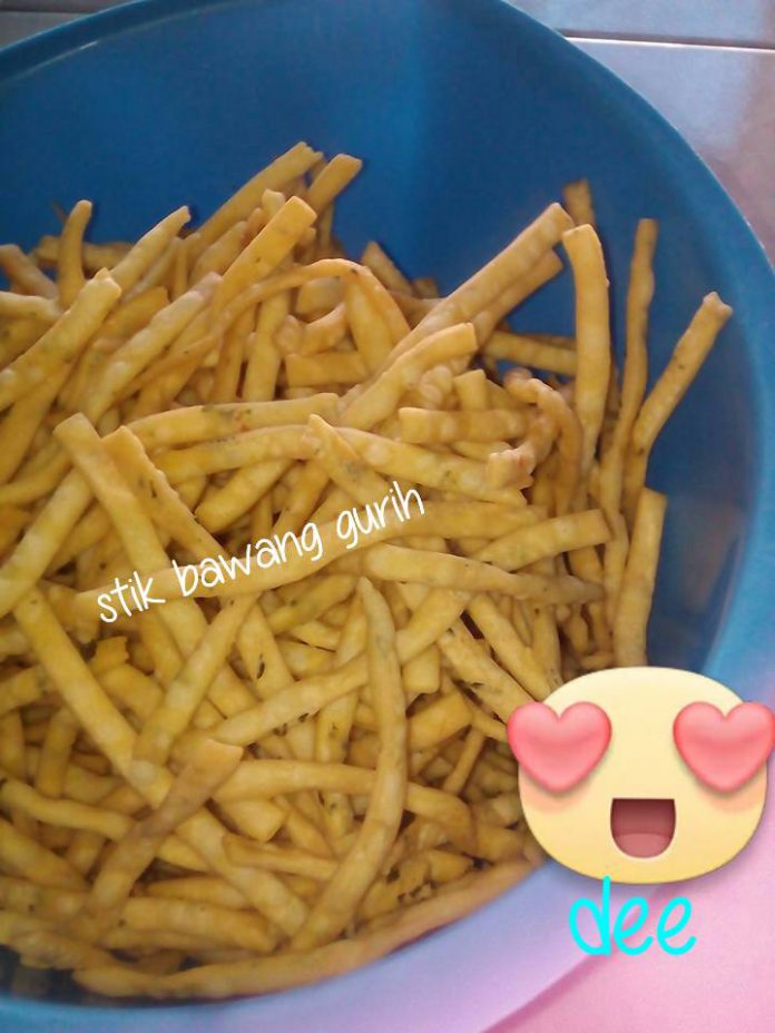 Stik Bawang Gurih by Dee Ya Jeng