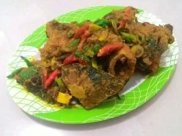 Pesmol Ikan Mas Tabur Rawit by Dessy Virginia