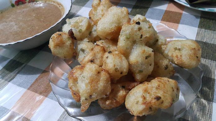 Batagor by Fikarini Hadi Puteri Batagor by Fikarini Hadi Puteri