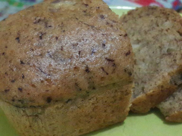 Bolu Pisang Hemat Praktis by Shinta Lestari