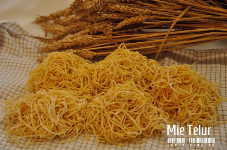 Mie Telur by Vetrarini Leroy