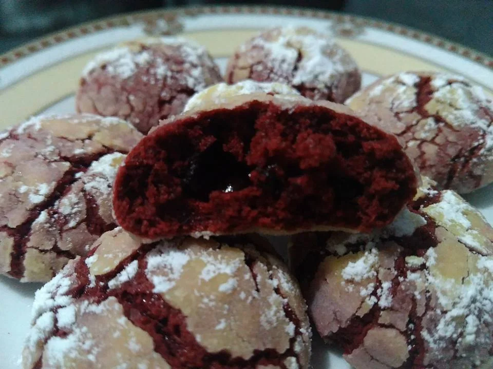 Redvelvet Crinkle Cookies by Melati Putri