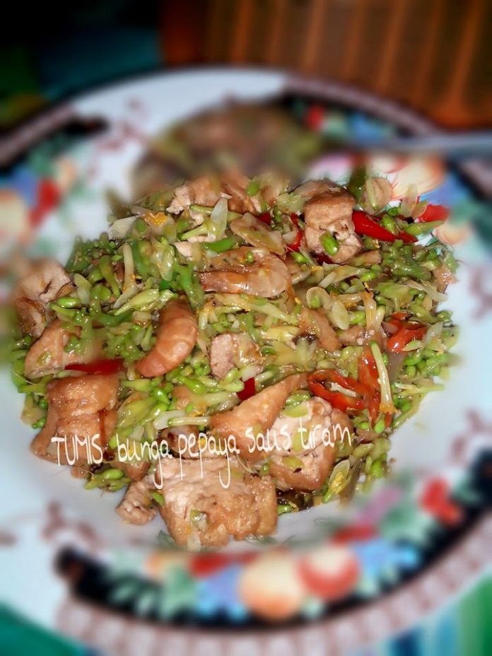 Tumis Bunga Pepaya Saus Tiram by Qiqi Vitha Sari