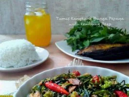 Tumis Kangkung Bunga Pepaya with kembung Asap by Lys Ty