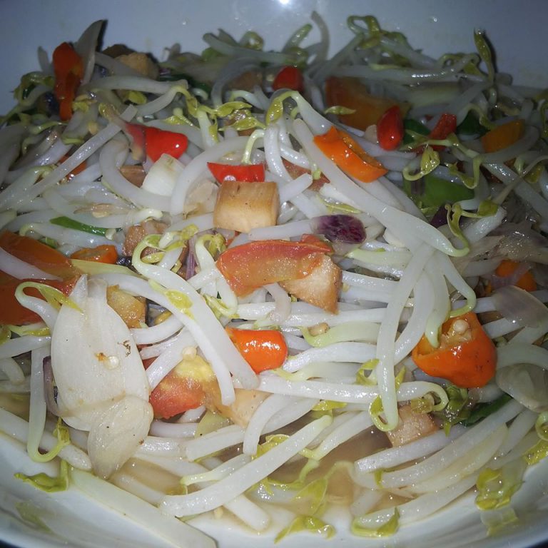 Tumis Toge Ikan Asin by Sri Ningsih