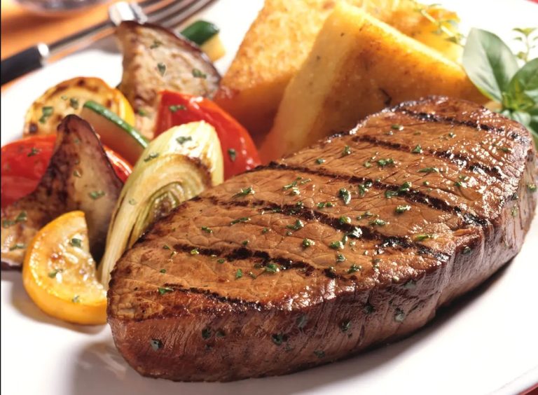 Sirloin Steak recipe by Hilda Park