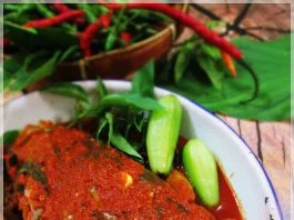 Asam Pedas Kepala Ikan by Eny Rere