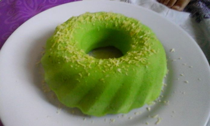 Bolu Pandan Kukus by Evi Septiani Bolu Pandan Kukus by Evi Septiani