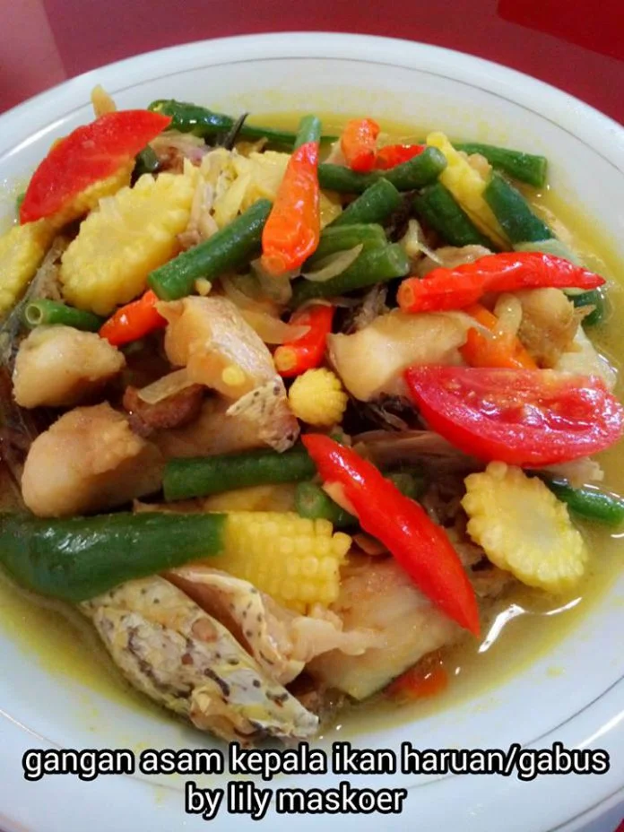 Gangan Asam Kepala Ikan Haruan/Gabus by Lily Maskoer