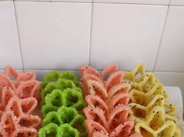 Kembang Goyang by Mbakyou Ratih Wong Majenang