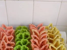 Kembang Goyang by Mbakyou Ratih Wong Majenang