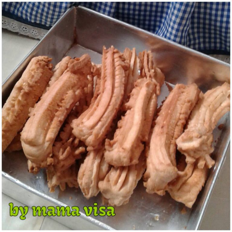 Akar Kelapa Wijen by Nitha Pratiwi