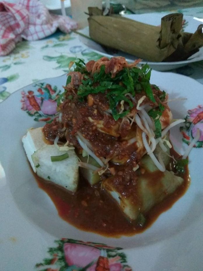 Lontong Tahu Khas Blora By Zita Riga Agustina Lontong Tahu Khas Blora By Zita Riga Agustina