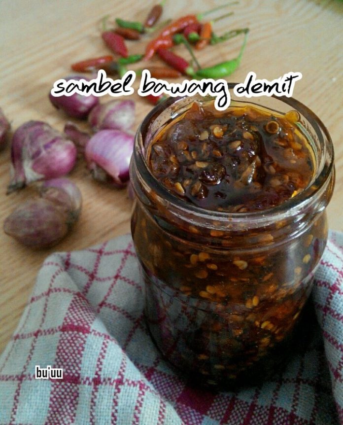 Sambel Bawang Demit ala Bu'uu by Dian Pravitasari Sambel Bawang Demit ala Bu'uu by Dian Pravitasari