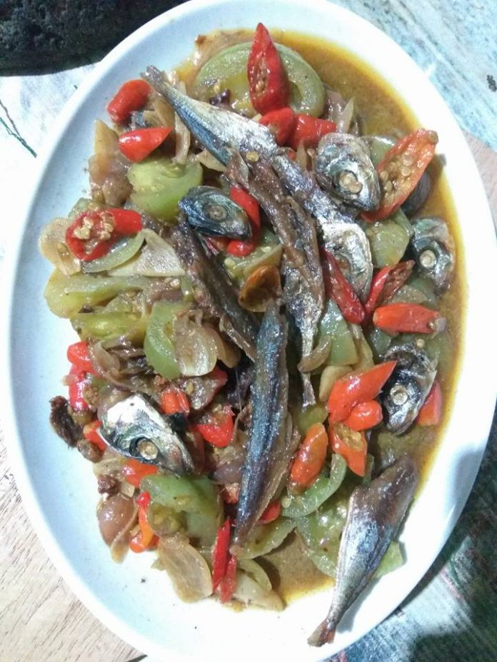 Tumis Ikan Asin Ndeso by Liesda Trijianto Tumis Ikan Asin Ndeso by Liesda Trijianto
