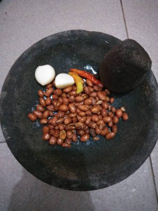 sambel Lontong Tahu Khas Blora By Zita Riga Agustina